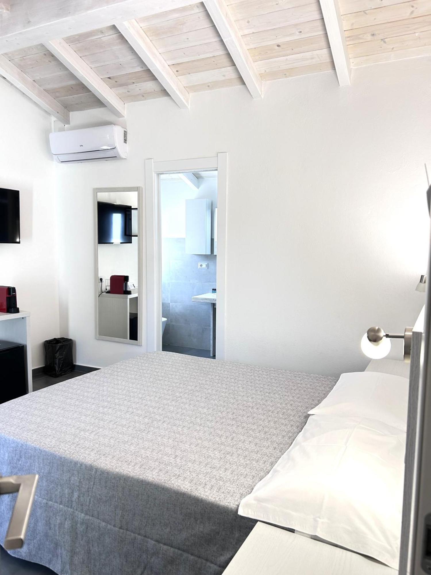 Longevity Hotel ตอร์โตลี ภายนอก รูปภาพ