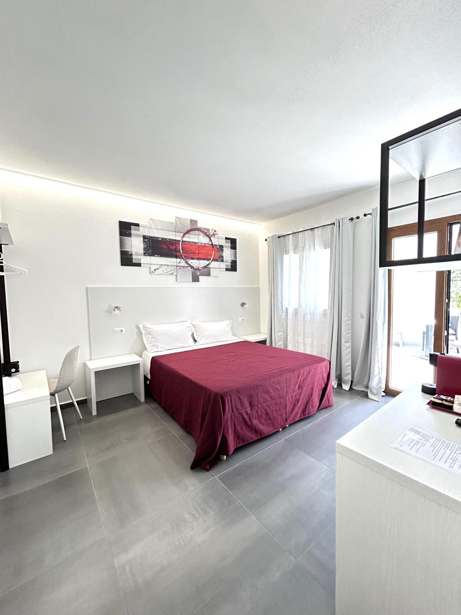 Longevity Hotel ตอร์โตลี ภายนอก รูปภาพ