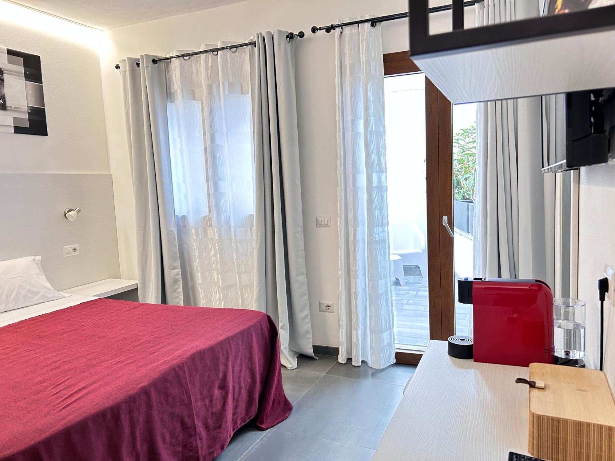 Longevity Hotel ตอร์โตลี ภายนอก รูปภาพ